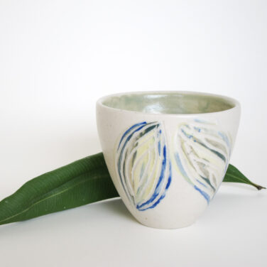 Leafy tea cup