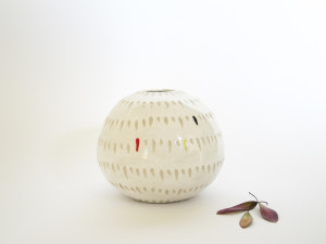 Azzone Alessandra Handmade, carving, ceramics, pottery, small, stoneware, vase, white