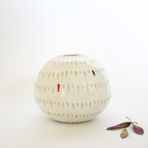 Azzone Alessandra Handmade, carving, ceramics, pottery, small, stoneware, vase, white